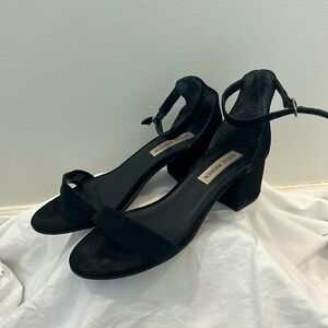 Steve Madden velvet black block heel. Size 7